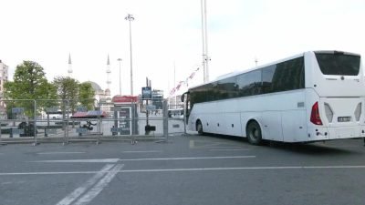 İstanbul'da 1 Mayıs önlemleri kapsamında saat sabah 05.00 itibariyle Taksim'e