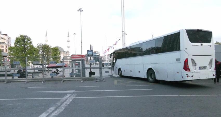 İstanbul'da 1 Mayıs önlemleri kapsamında saat sabah 05.00 itibariyle Taksim'e
