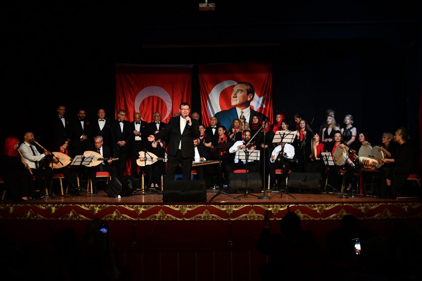 Mamak Belediyesi, Anneler Günü’nü müzikle taçlandırdı. Musiki Muallim Mektebi ‘nde