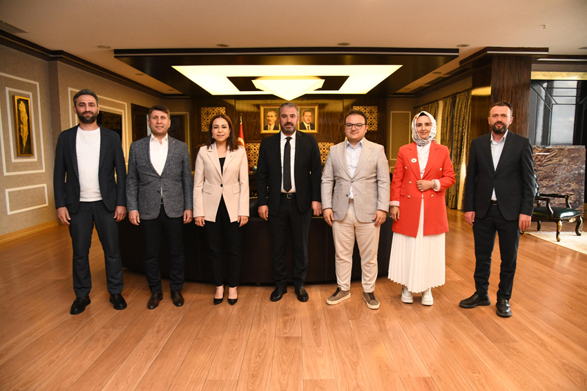 Mimarlar Odası Ankara Şubesi, Pursaklar Belediyesi ile meslek denetim ve teknik işbirliği protokolü imzaladı Mimarlar Odası Ankara Şubesi, sağlıklı kentleşme, nitelikli yapılaşma için yerel