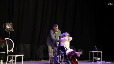 Bandırma Belediyesi tarafından düzenlenen 34'üncü Uluslararası Bandırma Kuşcenneti Kültür ve