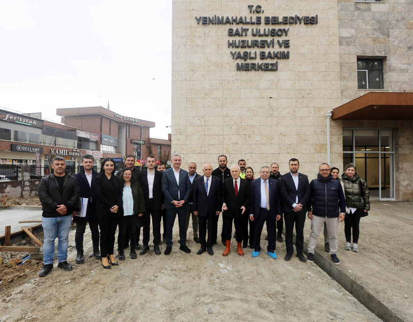 haberal-alzheimer-ve-yasli-yasam-merkezini-ziyaret-etti