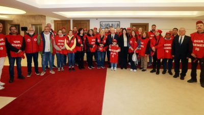 Yenimahalle Belediye Başkanı Fethi Yaşar, 1 Mayıs Emek ve Dayanışma Günü