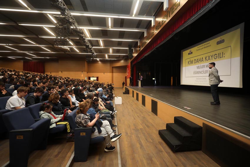 Yenimahalle Belediye Başkanı Fethi Yaşar, belediyenin ücretsiz olarak hizmete açtığı