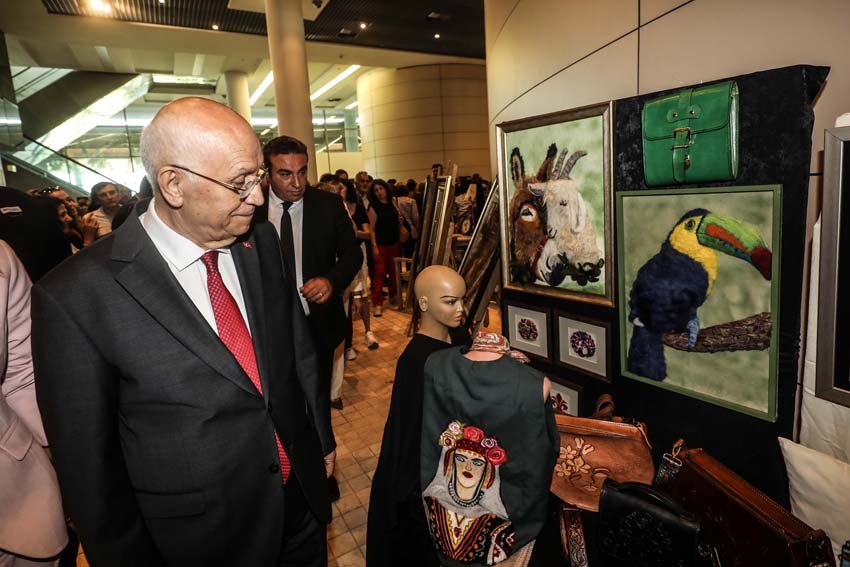 yenimek-yilsonu-sergisi-buyuk-ilgi-gordu