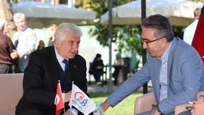 Bayrampaşa Belediye Başkanı Hasan Mutlu, halk günü buluşmaları kapsamında İsmetpaşa