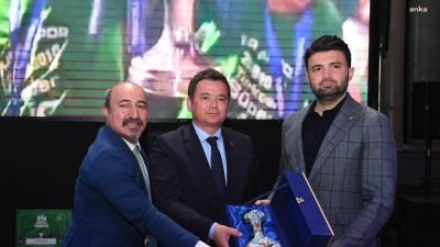 Bursaspor’un Süper Lig’de şampiyon oluşunun 15’inci yıl dönümünde Osmangazi Belediyesi