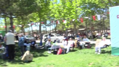 Çankaya Belediyesi, Hıdırellez'i, Çankaya Evi kursiyerlerinin katılımıyla Ahlatlıbel Atatürk Parkı'nda