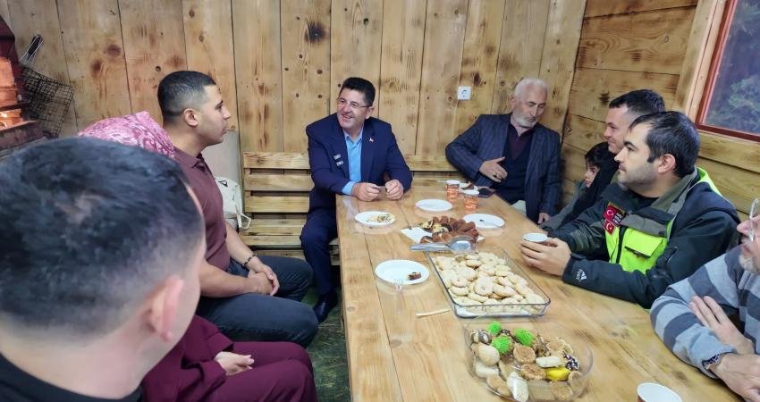 Çekmeköy’den motosikletle umre için yola çıkan Fatih ve Hilal Çam