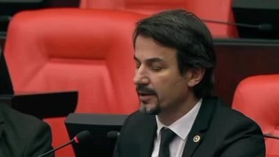 CHP'li Eylem Ertuğ Ertuğrul, Beşiktaş’ta motokuryeyle tartışan çakarlı aracın kime