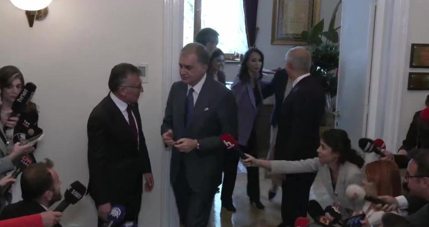 DEM Parti Eş Genel Başkanları Tülay Hatimoğulları ve Tuncer Bakırhan
