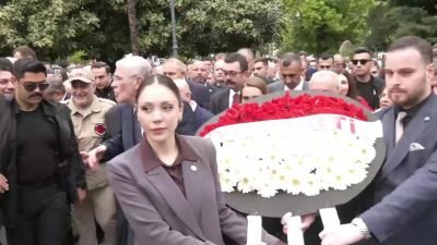 İYİ Parti Genel Başkanı Müsavat Dervişoğlu’na Samsun’un Çiftlik Caddesinde dert