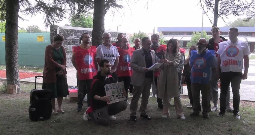 Eğitim-İş Sendikası üyeleri, Bilecik Şeyh Edebali Üniversitesi Gülümbe Kampüsü’nde bir