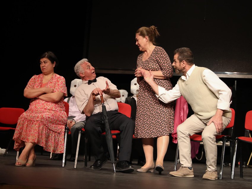 Etimesgut Korkut Ata Kongre ve Kültür Merkezi, sanat dolu bir