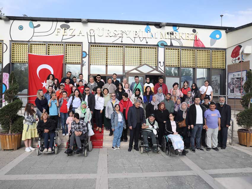 Engelsiz Bahar Şenliği Kapsamında Feza Gürsey Bilim Merkezi’ne anlamlı ziyaret 10-16 Mayıs tarihleri arasında düzenlenen Engelsiz Bahar Şenliği, özel gereksinimli
