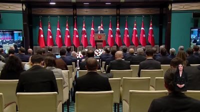 Cumhurbaşkanı Recep Tayyip Erdoğan, PKK'nın fesih kararına ilişkin, "Alınan kararı,