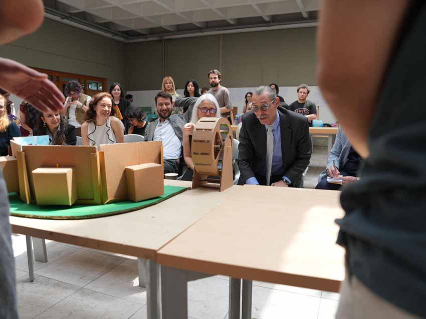 Orta Doğu Teknik Üniversitesi (ODTÜ) Mimarlık Fakültesi Endüstriyel Tasarım Bölümü