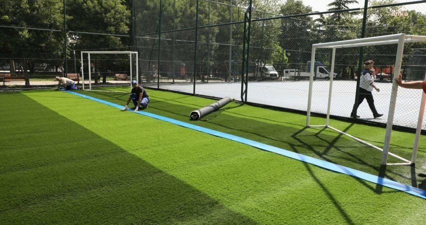 Eyüpsultan Belediyesi, vatandaşların talepleri doğrultusunda Rami Bir Nefes Parkı’ndaki futbol