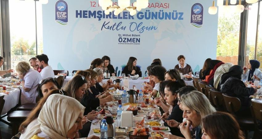 Eyüpsultan Belediyesi, Hemşireler Günü dolayısıyla ilçede görev yapan sağlık çalışanları