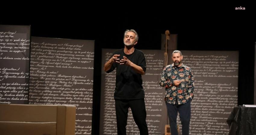 Eyüpsultan Kültür Sanat Merkezi’nde Ruhi Sarı'nın sahne aldığı ve yönettiği "Başka