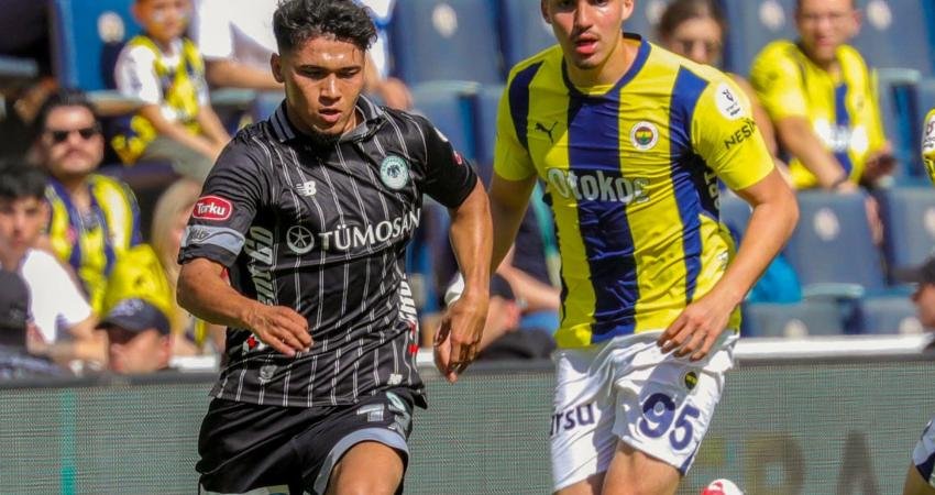 Fenerbahçe, Süper Lig’in son haftasında konuk ettiği Konyaspor’u 2-1 mağlup