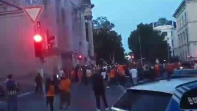 Galatasaray’ın 25'inci kez şampiyonluğunu ilan etmesinin ardından Almanya'nın birçok kentinde