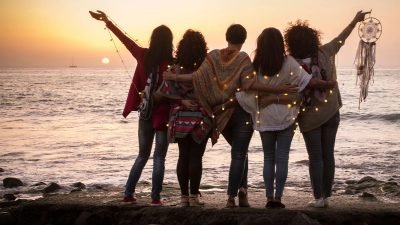 Görülmeyen birçok farkındalıklı duygu ve düşüncelerle donatılmış çevremizde insanlarla her