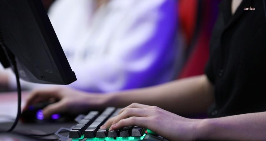 İstanbul Büyükşehir Belediyesi (İBB) E-Spor Akademisi tarafından düzenlenen e-spor turnuvası,