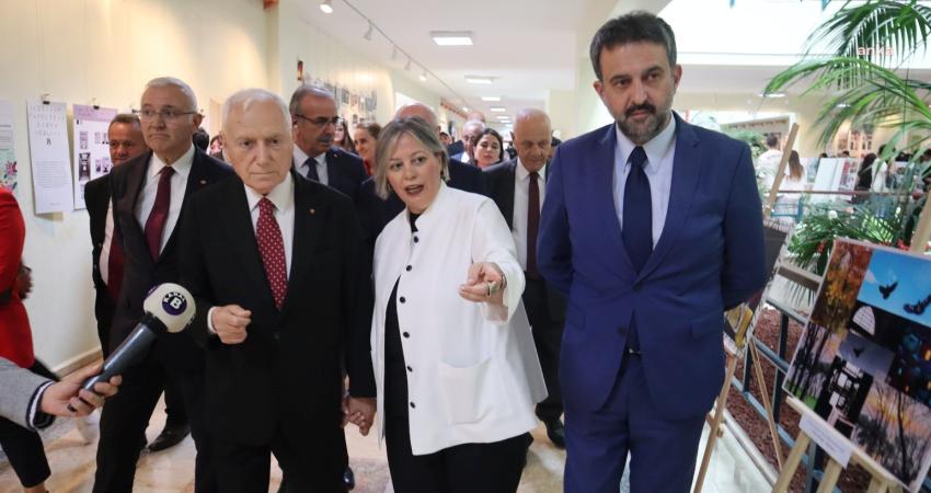 Başkent Üniversitesi İletişim Fakültesi’nin geleneksel hale gelen “Karma Sergisi”, bu