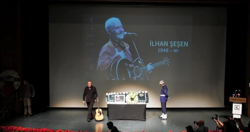 Tedavi gördüğü hastanede dün vefat eden sanatçı İlhan Şeşen için Caddebostan