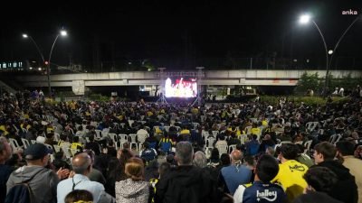 EuroLeague Final Four’da Fenerbahçe Beko’nun Fransız ekibi Monaco’yu mağlup ederek