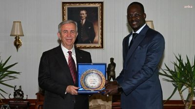 Ankara Büyükşehir Belediye (ABB) Başkanı Mansur Yavaş, Panama'nın Ankara Büyükelçisi