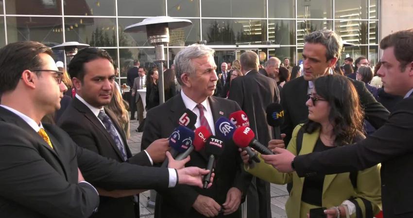 Ankara Büyükşehir Belediye Başkanı Mansur Yavaş, CHP’nin Cumhurbaşkanı Adayı Ekrem İmamoğlu’nun