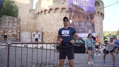 Salomon Çeşme Maratonu’nda erkeklerde 2:45:17.10’luk derecesiyle Ahmet Bayram, kadınlarda 3:08:03:61’lik