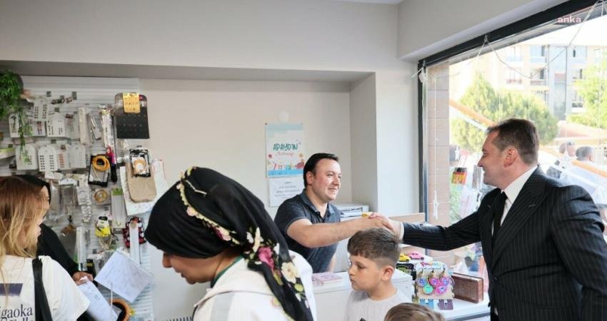 Silivri Belediye Başkanı Bora Balcıoğlu, Yeni Mahalle’de faaliyet gösteren esnafı