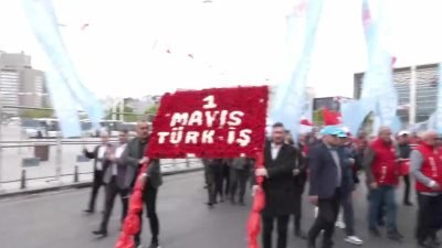 TÜRK-İŞ Genel Başkan Yardımcısı Nazmi Irgat, "Haklar sadece talep etmekle