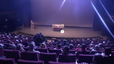 Türk sinemasının ünlü ismi Ali Özgentürk için Beyoğlu Atlas Sineması’nda