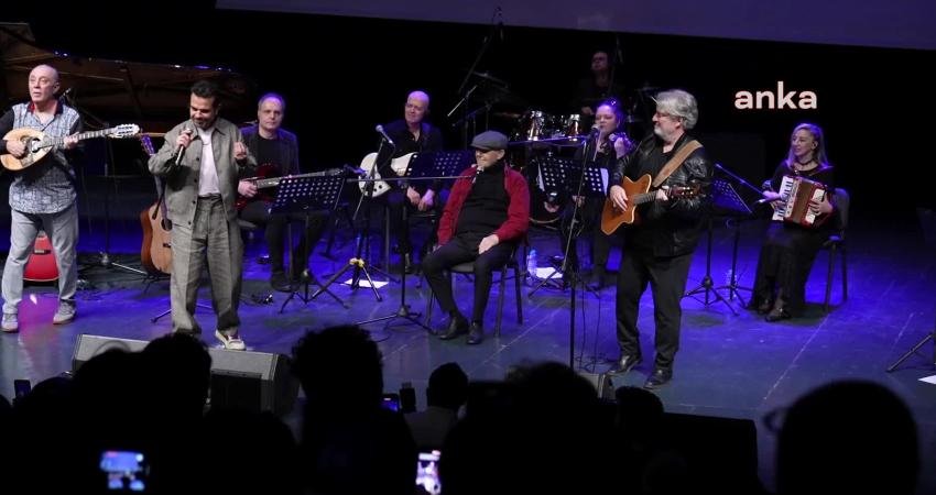 Usta sanatçı İlhan Şeşen, 77 yaşında yaşamını yitirdi. 'Ankara’dan Abim