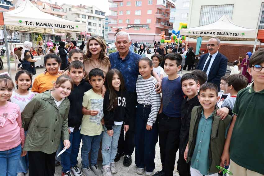 Mamak Belediye Başkanı Veli Gündüz Şahin, Nedim İnal İlkokulu’nun yılsonu