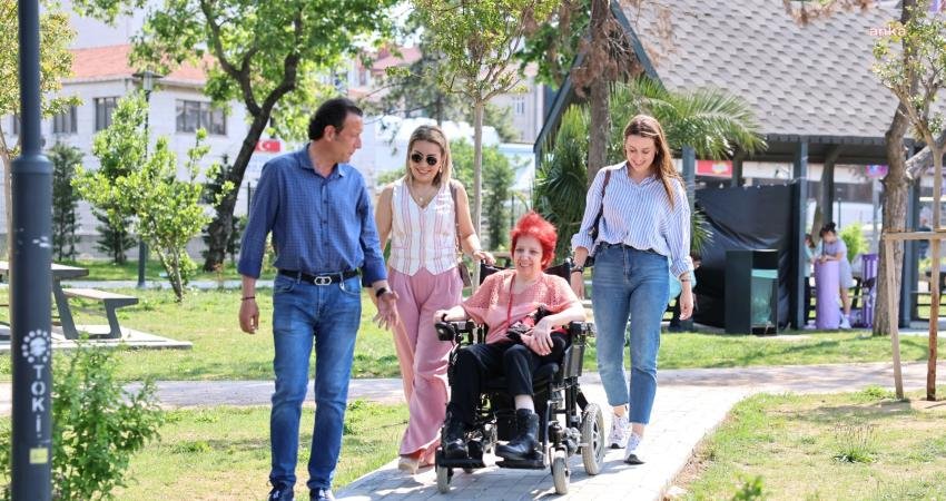 Bedensel engelli 78 yaşındaki Gülseren Şenman, tam 45 yıl sonra