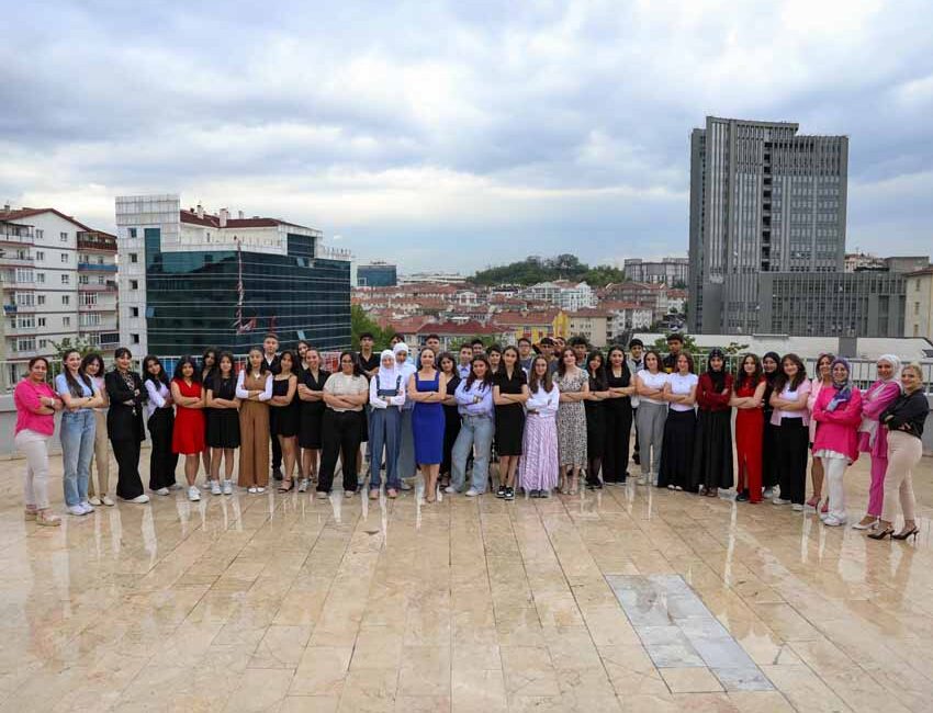 Etimesgut Belediyesi ETİMGEM Kurs Merkezi, 8. sınıf öğrencileri için yıl