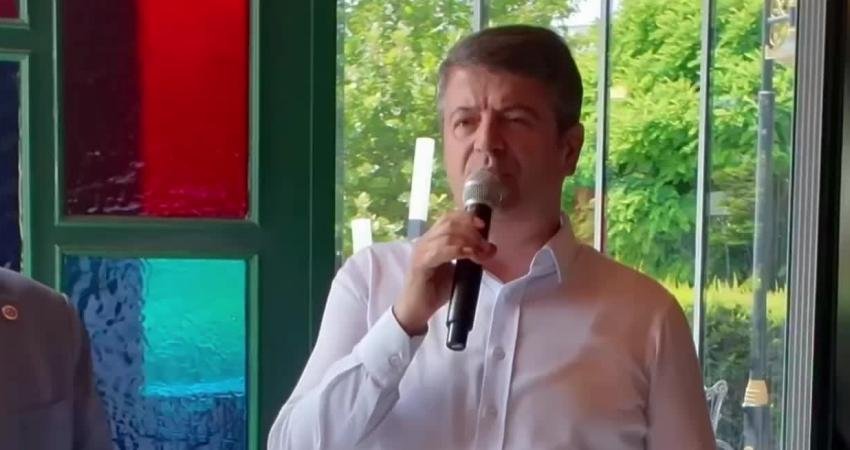 Adıyaman Belediye Başkanı Abdurrahman Tutdere, Altınşehir Sosyal Tesisleri’nde vatandaşlarla bayramlaştı.