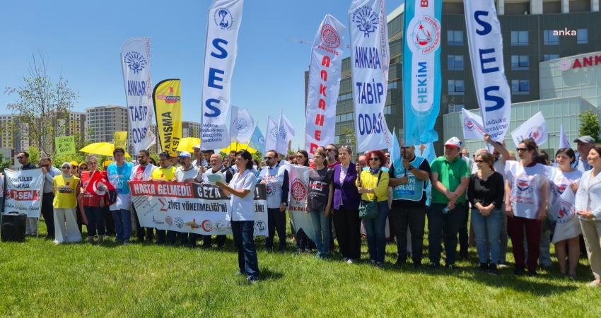 Sağlık emekçileri, "Eziyet Yönetmeliği" olarak nitelendirdikleri düzenlemeyle maaşlarının kesintiye uğradığını