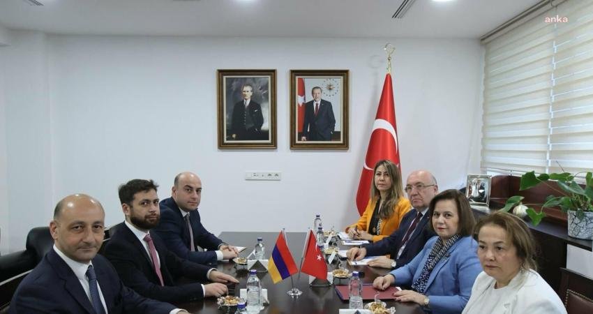Dışişleri Bakan Yardımcısı Büyükelçi Berris Ekinci, Ermenistan Dışişleri Bakan Yardımcısı