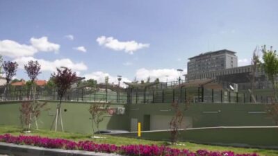 Ulus 100. Yıl Meydanı’nın altında yer alan kapalı otopark hizmete