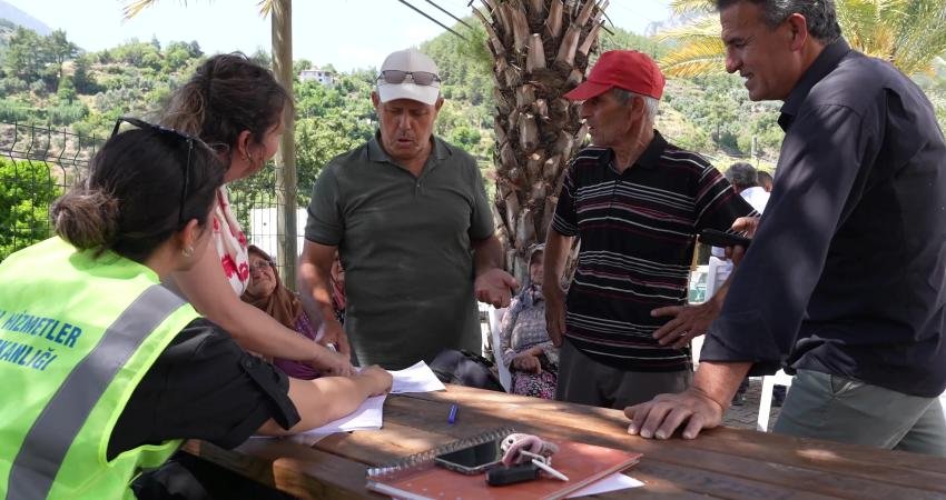 Antalya Büyükşehir Belediyesi, Antalya’da ipek böcekçiliğini yaygınlaştırmak için çalışmalarını sürdürüyor.