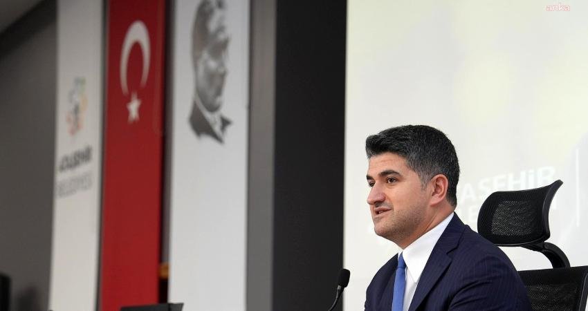 Ataşehir Belediye Başkanı Onursal Adıgüzel, Kurban Bayramı dolayısıyla belediye çalışanlarıyla