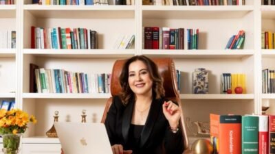 Ticaret hukuku ve borç yapılandırmaları alanlarında uzman Avukat Ayten Hiçyılmaz,