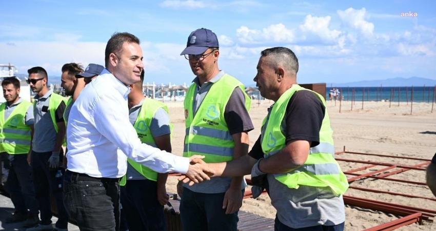 Balıkesir Büyükşehir Belediyesi Zabıta Müdürlüğü ekipleri, kentteki plajlarda denetimlerini sürdürüyor.