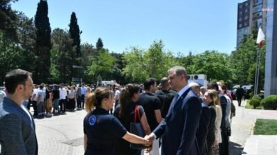 Beylikdüzü Belediyesi, Kurban Bayramı hazırlıklarını tamamladı. Ekipler, ilçe genelindeki kabristanları,